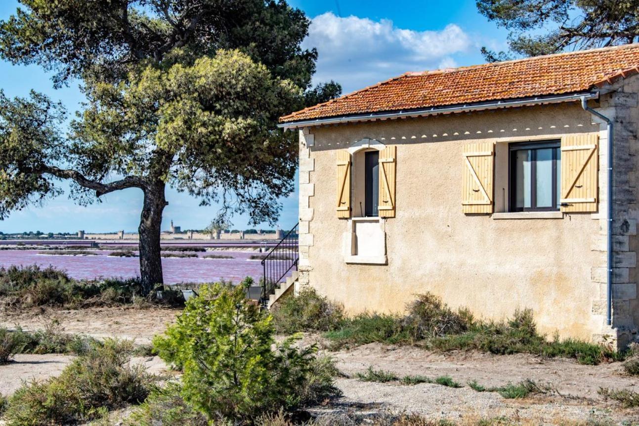 Nuits Salines Айга-Мортас Екстериор снимка